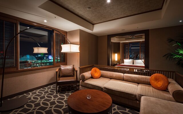 Oriental Hotel