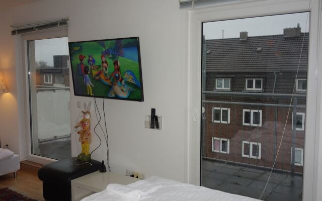 Tolstov-Hotels Big Room Apartment