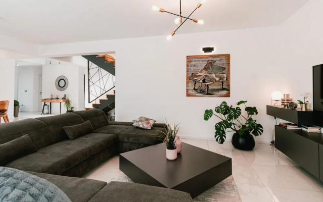 Villa Felicity B4