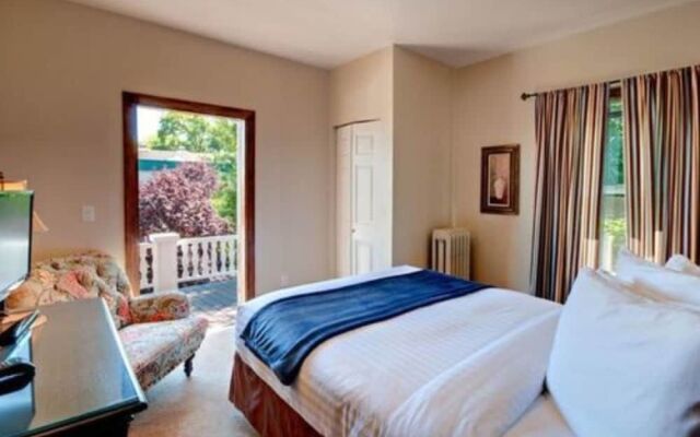 Capitol Hill Guest House - Seattle Bed & Breakfast