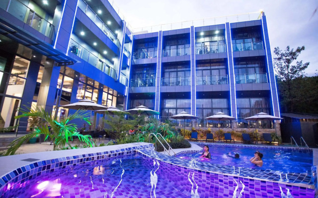 Vienna Hotel (Newly Renovated 2025)