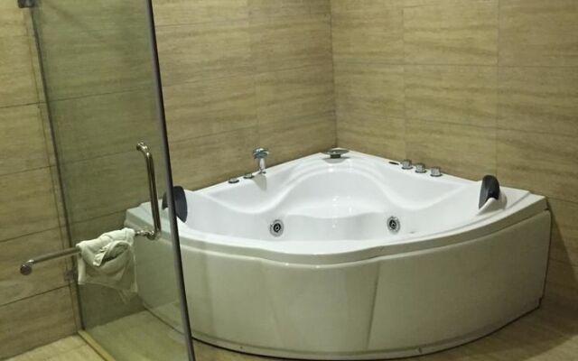 Jilin Junhe Holiday Hotel