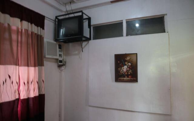 Newport Oak Pension Inn