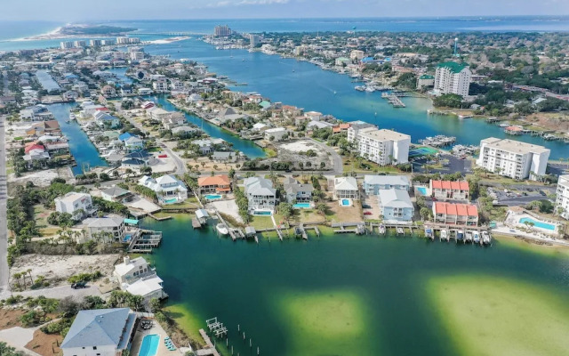 Harborside by Avantstay Expansive Destin Retreat