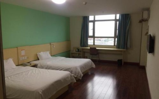 7 Days Inn Yangjiang Yangdong Time Square Shopping Mall Branch – Guest Rooms – Yangjiang