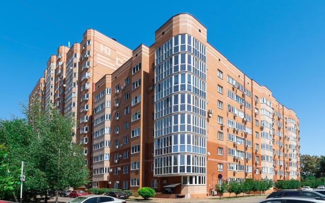 Family Apartments (Фэмили Апартментс) на улице Жлобы 145