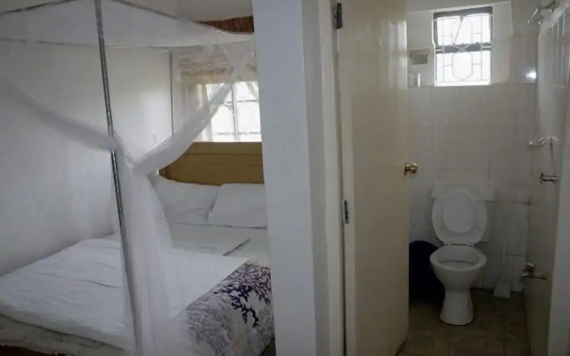 Siaya White Hotel