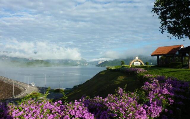 Baandin Chiewlarn Resort