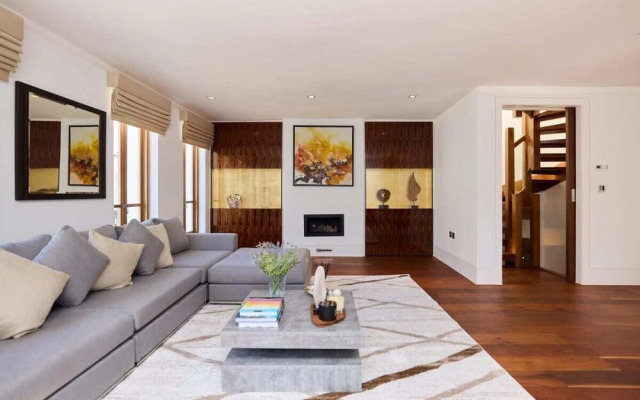 The Radnor Mews Residence Stylish 3bdr Mews House