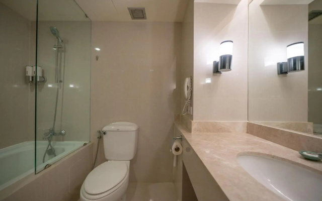 Sinsuvarn Airport Suite