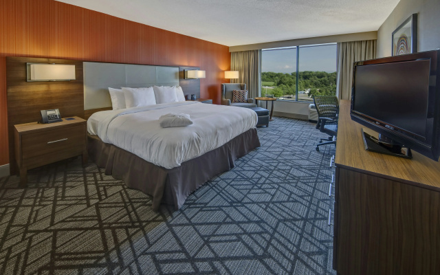 Hilton Knoxville Airport