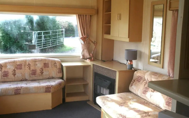 Lovely Bk Calypso Bluebird 6 Berth Holiday Caravan