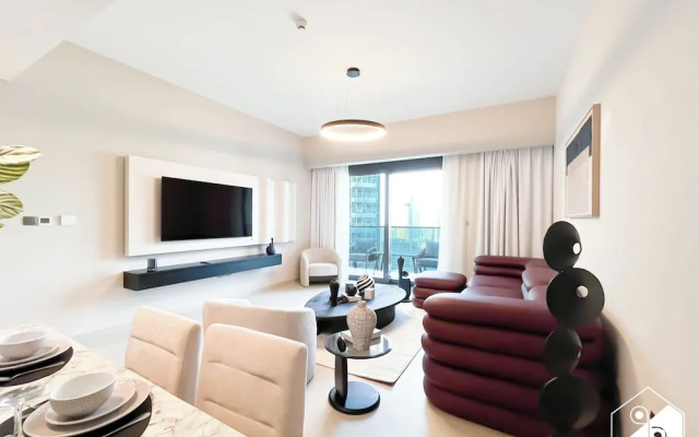 Skyline Elegance Fountain View 3BR in Downtown