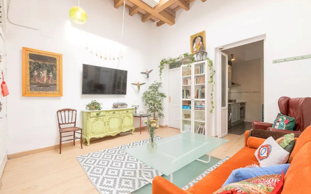 Starlight in Cadiz With 3 Bedrooms and 1 Bathrooms