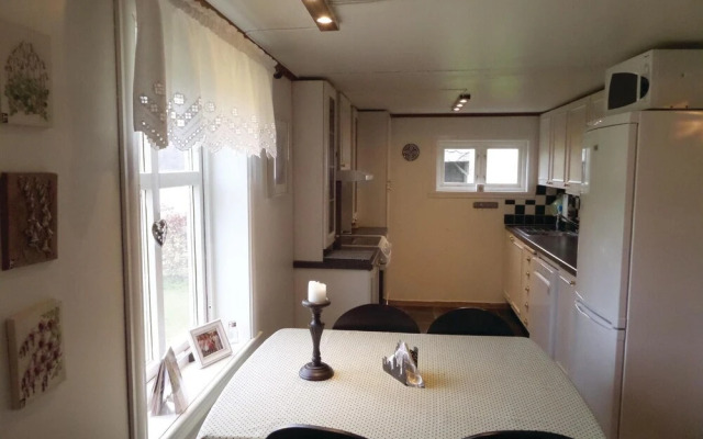 Stunning Home in Tørvikbygd With 2 Bedrooms and Wifi