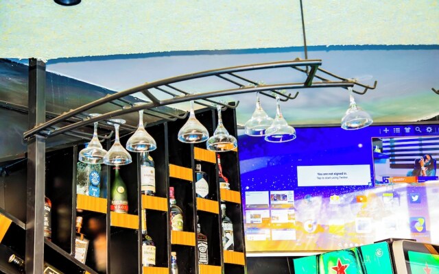 Netluna Villa Hotel & Tours