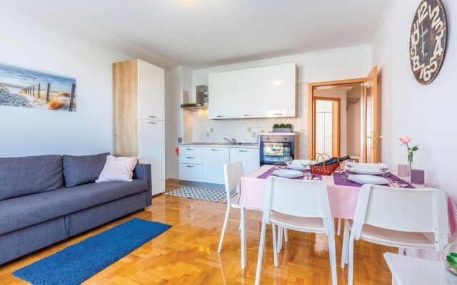 Beautiful Apartment in Crikvenica With Wifi and 2 Bedrooms