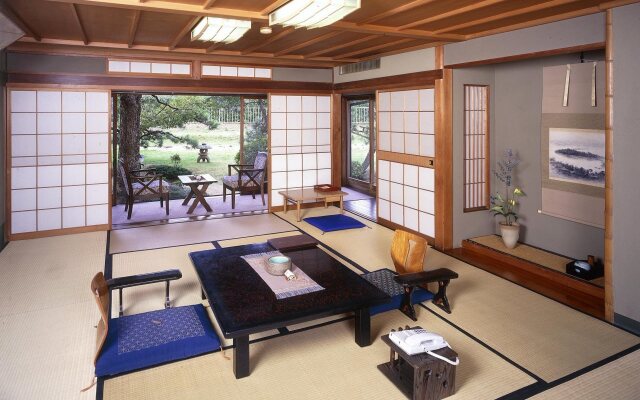 Seikiro Ryokan Historical Museum Hotel