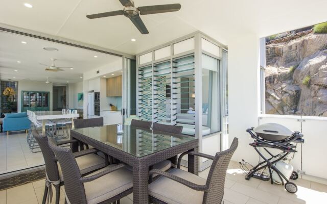 1 Bright Point Apartment 1504