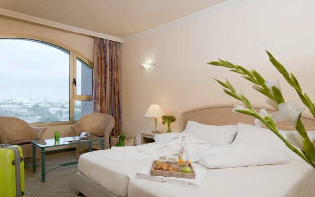 Leonardo Hotel Negev