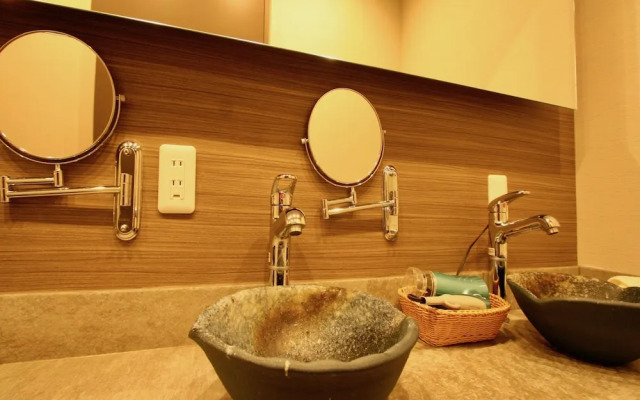 Namba Guesthouse HIVE - Hostel