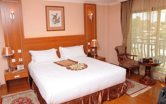 Emmad Apartment Hotel