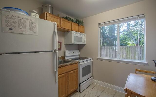 Oak Shores Studio 56