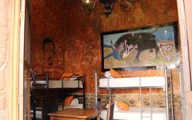 Hostal Punto 79 - Hostel