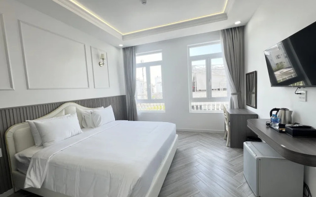 Paris Hotel