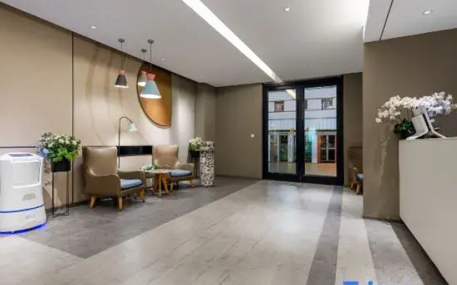 Home Inn Neo (Nanyang Xinhua East Road Fuya Branch)