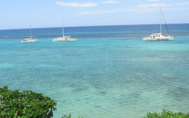Silver Seas Hotel