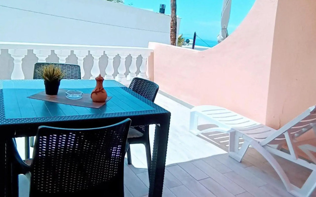 Paradise Court Aparthotel