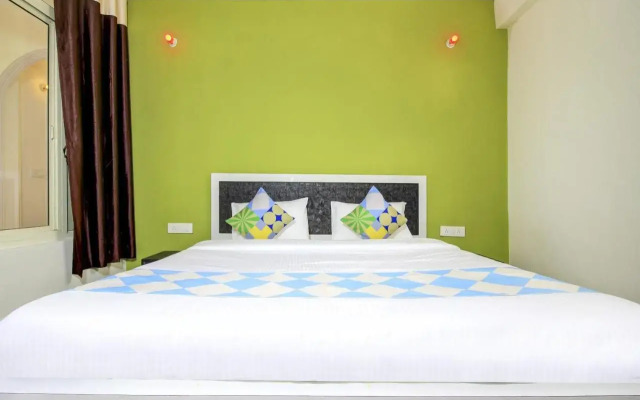 Oyo Flagship 77433 Sk Hotel