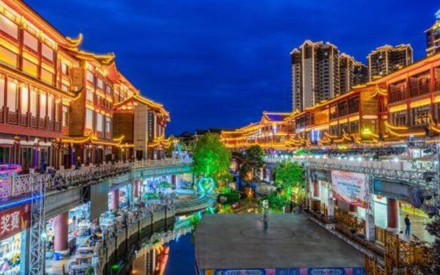 Dongpo Jiayuan Hotel (Meishan Impression Water Street)