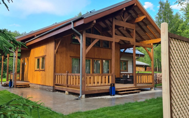 Дом В1 на базе отдыха Новинки Парк