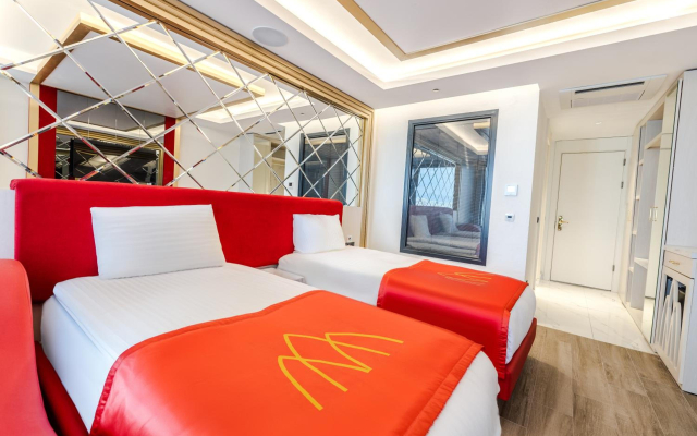 Granada Luxury Red Adult Only