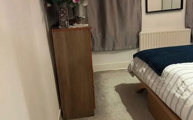 Cozy Stratford Retreat Near London