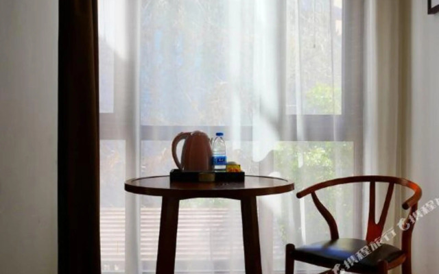 Huaxinong Villa Hotel