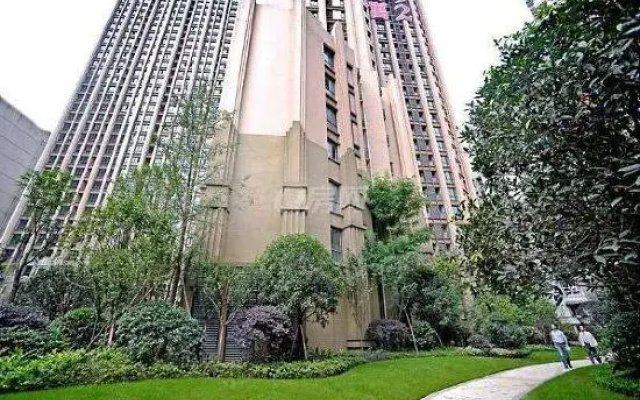 8090 Theme Apartment (Chongqing Xinyang Square)