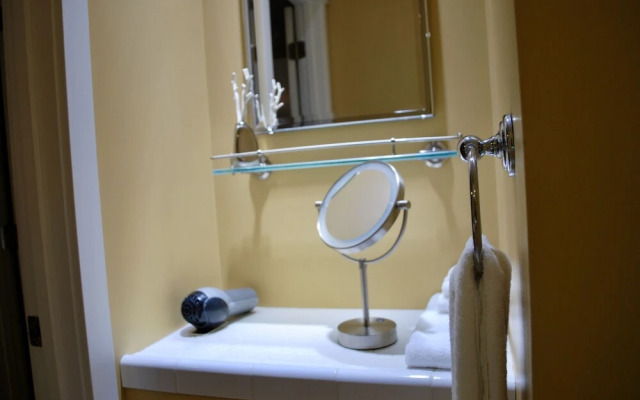 Stylish Craftsman Premium Comfort