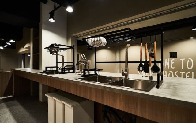 &And Hostel Shinsaibashi East