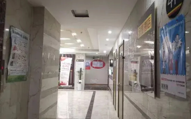 JinLv Hotel (Shanghai Jinshan Petrochemical Weiling Road)