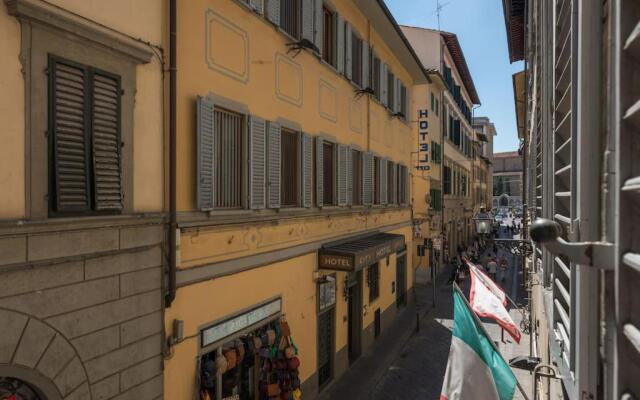 Sant'Antonino Apartments