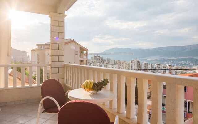 Apartments Ena