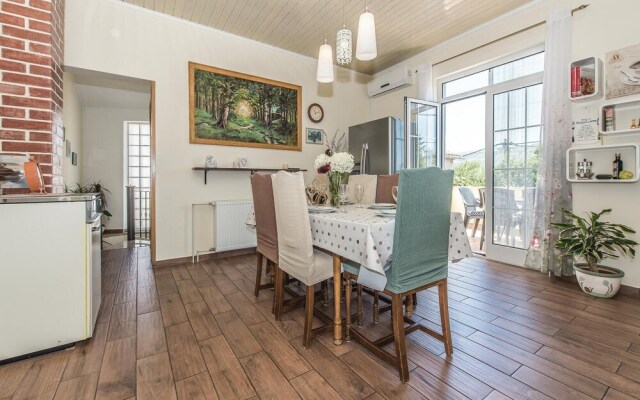 Nice Home in Dubrava With Wifi and 3 Bedrooms