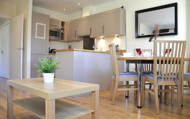 London Bridge Apartments