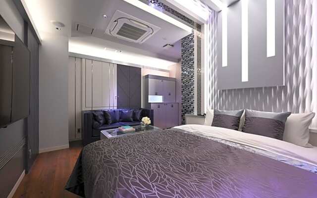 Hotel Varkin Annex