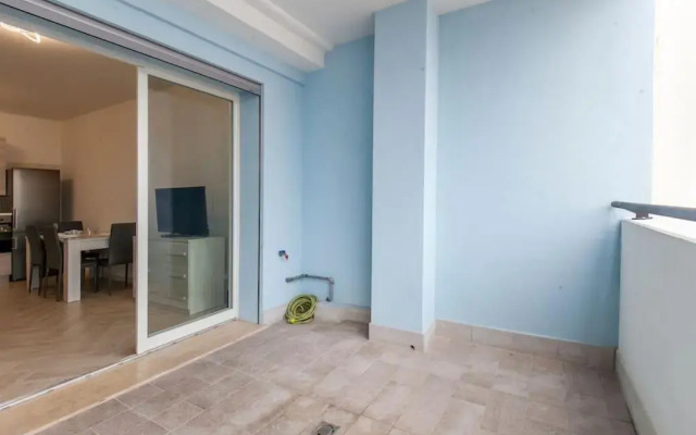 12th Floor Diamond Tower - 72