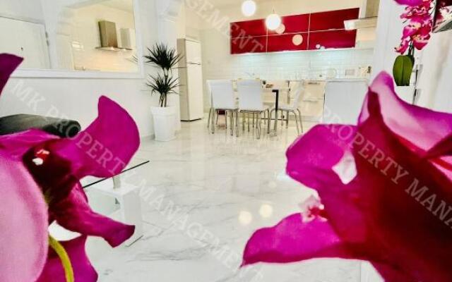 Milos City Center Apt. 32