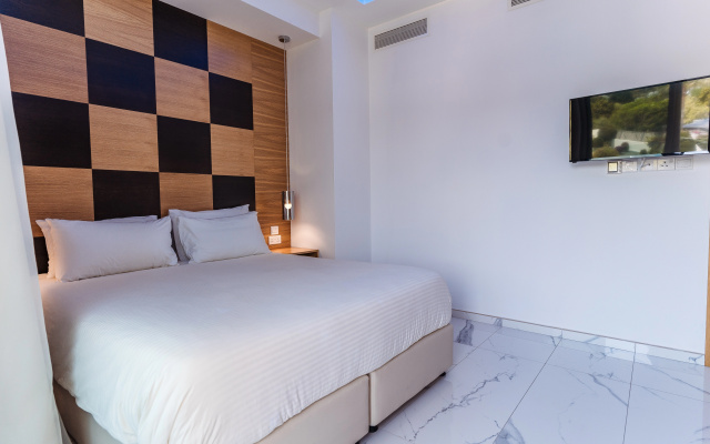 Vrachia Beach Hotel & Suites - Adults only